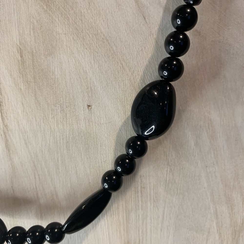Elegant Black Beaded Necklace